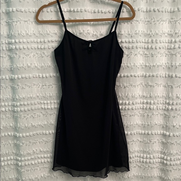 Forever 21 Black Dress with Ribbon Detail - Picture 1 of 6